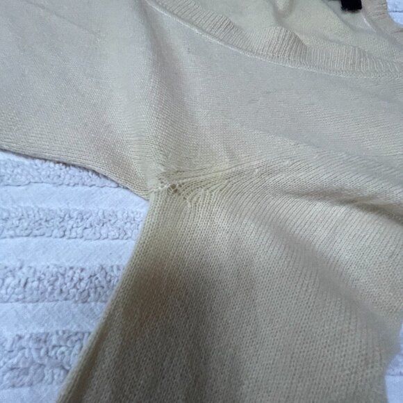 Luxe Arden B Womens Cashmere Knit Cardigan Sweater Size Medium Cream Lightweight - Picture 7 of 10